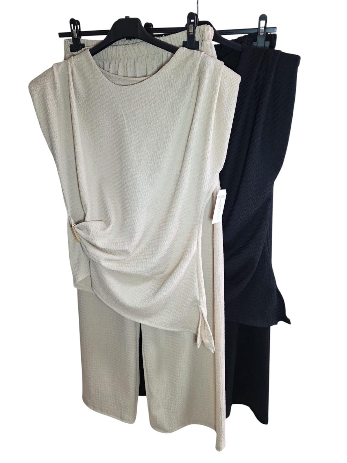 Conjunto Blusa y Pantalón con Nudo Lateral