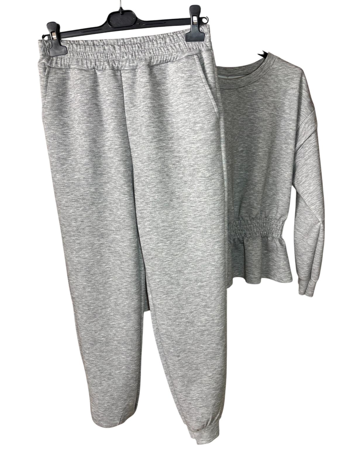 Conjunto Deportivo Gris - Sudadera y Pantalón