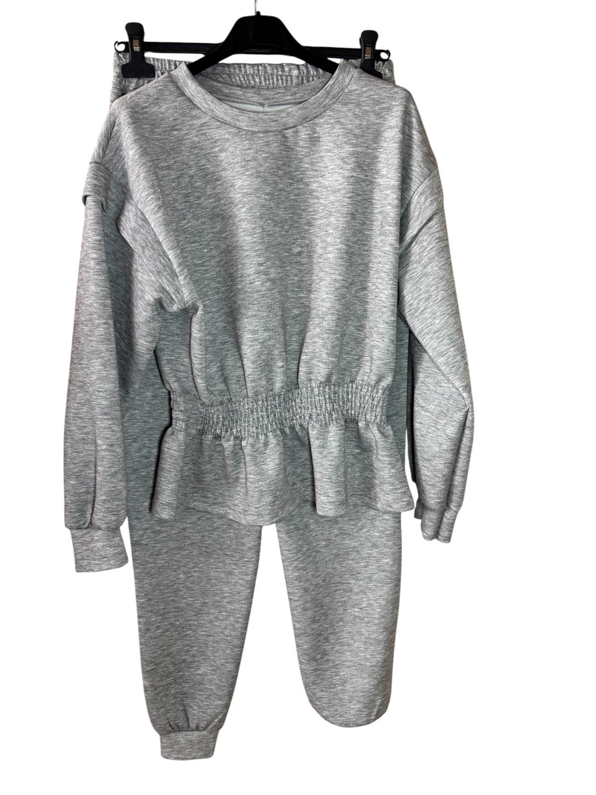 Conjunto Deportivo Gris - Sudadera y Pantalón